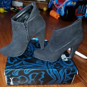 Black Suede Bootie Heels sz 7.5
